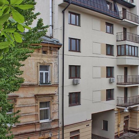 Квартира По Вулиці Голубовича 42 Біля Вокзалу Комфортна Повноцінна Стильна Lwów Zewnętrze zdjęcie